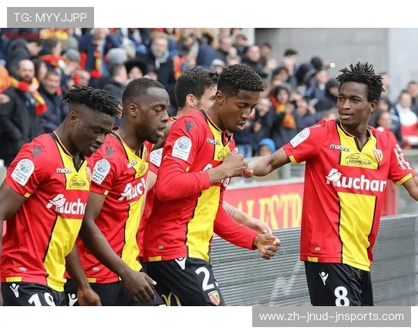 球队竞争日趋激烈 法甲格局持续洗牌 球队竞争日趋激烈 法甲格局持续洗牌